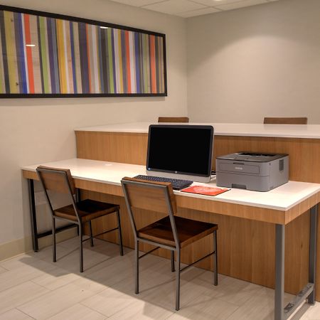 Holiday Inn Express Rochelle By Ihg מראה חיצוני תמונה