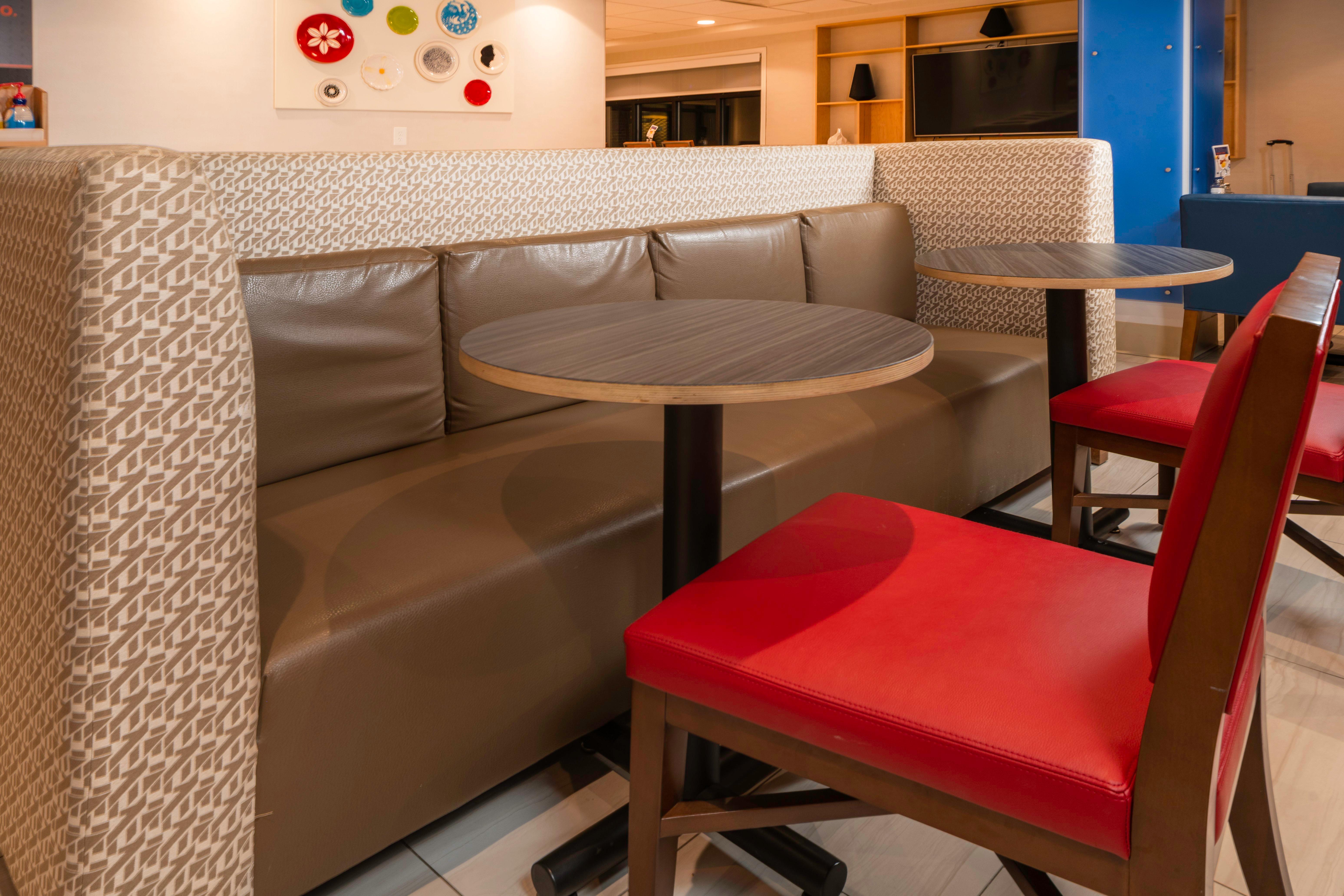 Holiday Inn Express Rochelle By Ihg מראה חיצוני תמונה