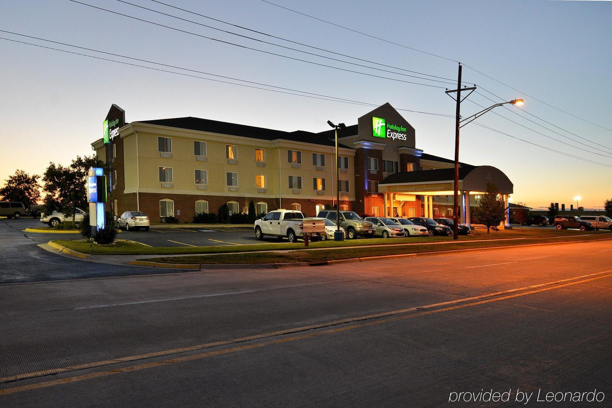 Holiday Inn Express Rochelle By Ihg מראה חיצוני תמונה