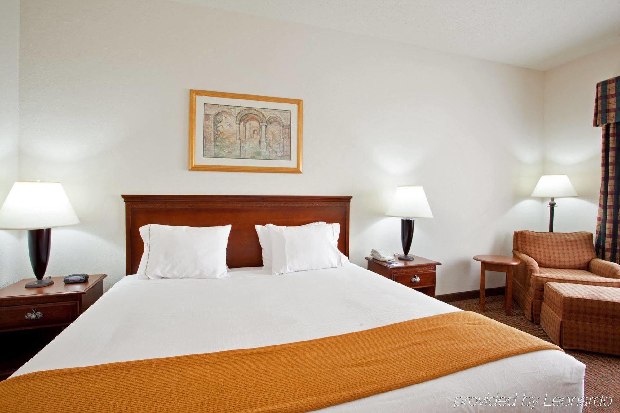 Holiday Inn Express Rochelle By Ihg מראה חיצוני תמונה